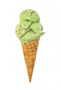 Nane-ahududu dondurma waffle koni üzerinde beyaz izole  