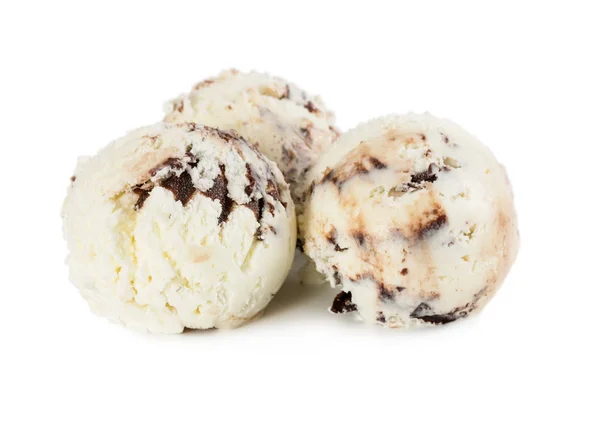 Tres bolas de helado de chocolate cremoso con isol de jarabe de chocolate — Foto de Stock