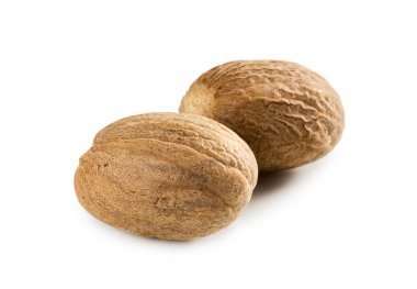 Beyaz arka plan üzerinde izole iki küçük hindistan cevizi