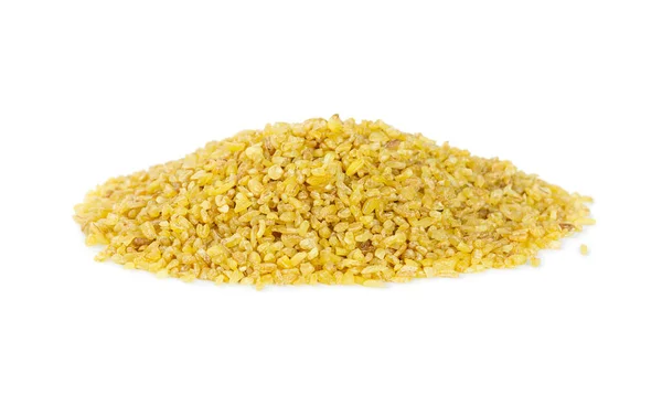 Trigo bulgur seco aislado en blanco — Foto de Stock