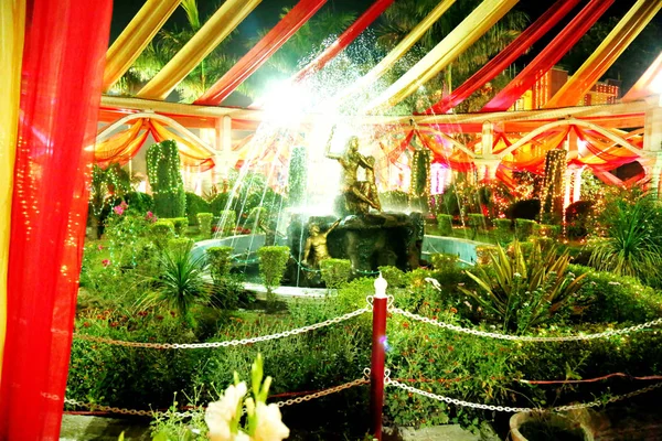 Decoração Vista jardim em casamento indiano — Fotografia de Stock