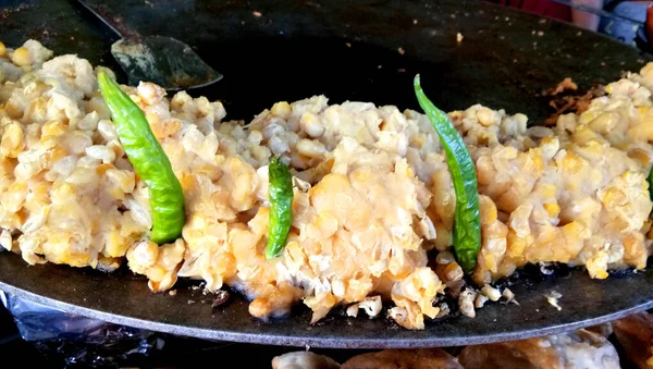 Fotografia Aloo Tikki Chaat Fazendo Índia — Fotografia de Stock