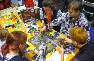 Masa oyunları, insanlar oyuna tutkulu..