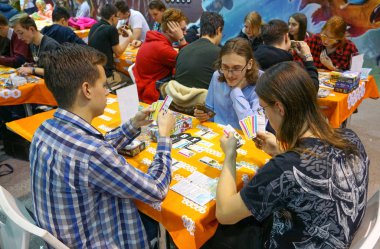 Masa oyunları, insanlar oyuna tutkulu..