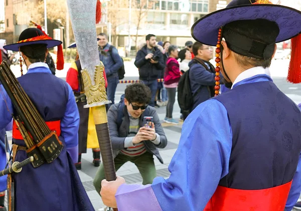 Seoul Mars 2019 Vaktbyte Deoksugung Kungliga Slottet Vaktens Soldater — Stockfoto