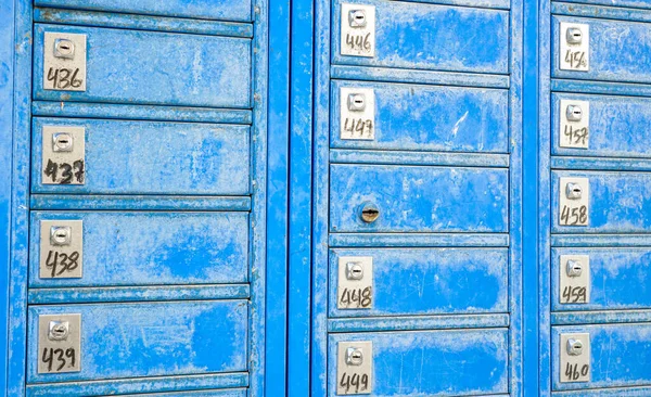 Голубые Почтовые Ящики Металлические Коробки Почты — стоковое фото