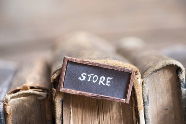 kitap ve etiket mağaza