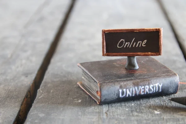 University courses online idea. — Stock Photo, Image