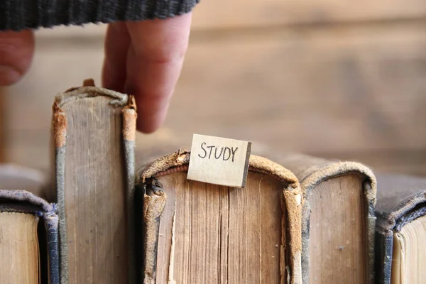 Conceito de estudo, foco suave, tonificado — Fotografia de Stock