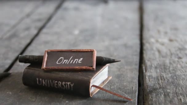 Ideia universidades on-line, conceito educacional — Vídeo de Stock