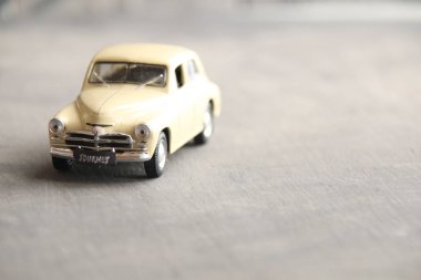 Eski model araba yolculuk kelime