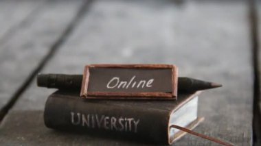 Online Eğitim ya da mesafe öğrenme kavramı etiketi ile