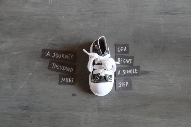 bin mil yolculuk tek bir adımla başlar