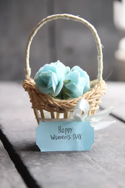 8 de marzo. Idea Día Internacional de la Mujer. Tarjeta de flores . — Foto de Stock