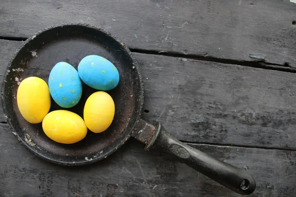 Frohe Osterfestdekoration. — Stockfoto