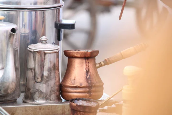 Concetto di preparazione caffè. Concentrazione morbida . — Foto Stock