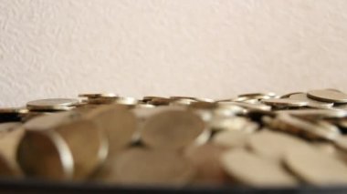 altın sikke yağmur