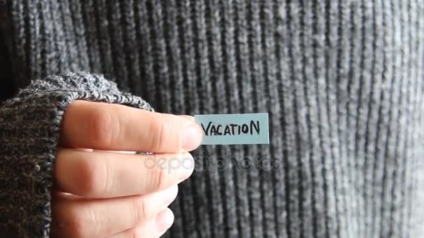 Vacation - inscription on the tag — Stock Video