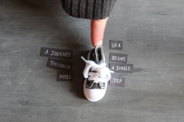 bin mil yolculuk tek bir adımla başlar