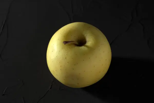 Apple Dark Background Macro — Stock Photo, Image