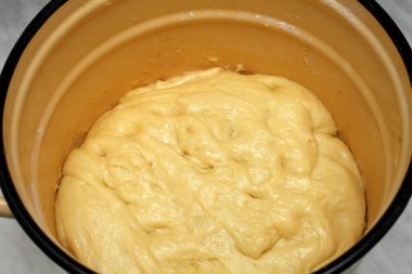 Tavada hamur mayası