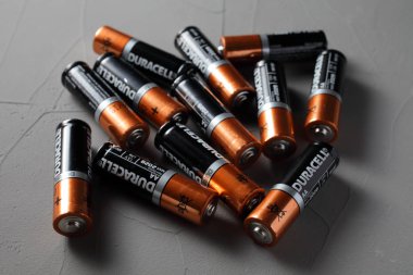 beton zemin üzerinde durasel piller