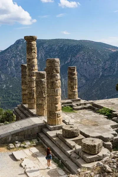 Primer Plano Las Columnas Del Templo Apolo Delphi Grecia — Foto de Stock