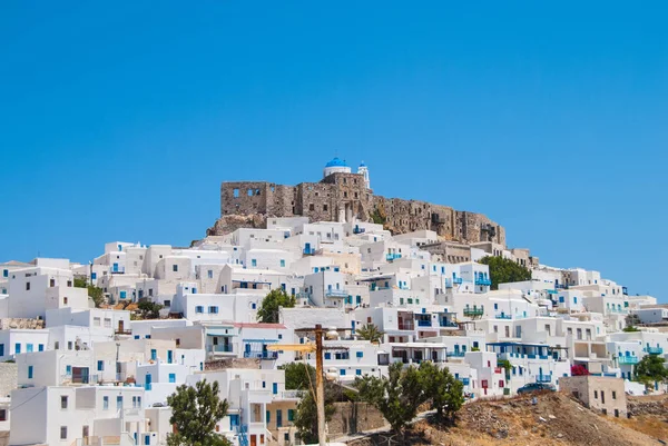 Astypalaia'nın kalesinin panoramik görünümü. Astypalea bir Ege Adası Yunanistan olduğunu.