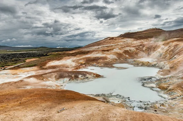 Solfatares no vulcão Krafla na Islândia — Fotografia de Stock