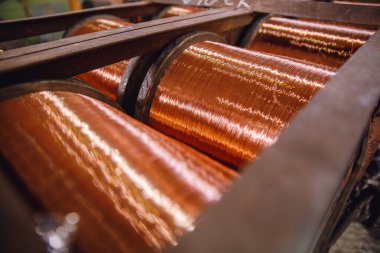 Bakır kablo üretimi, fabrikada bronz kablo.