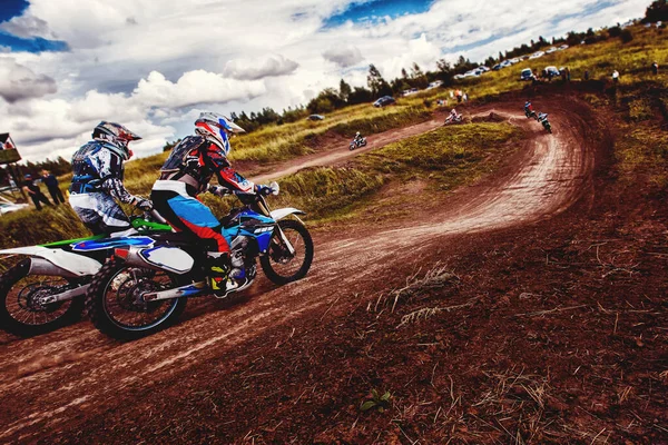 Atleet bikers is gaan motorcross. — Stockfoto