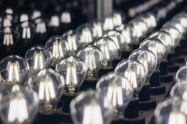 Набор декора окружающей среды Светодиодные стеклянные лампы сияют белым светом — стоковое фото