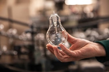 Cam lamba fabrikası için otomatik atölye taşıyıcısı