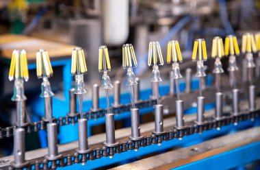 Cam lamba fabrikası için otomatik atölye taşıyıcısı