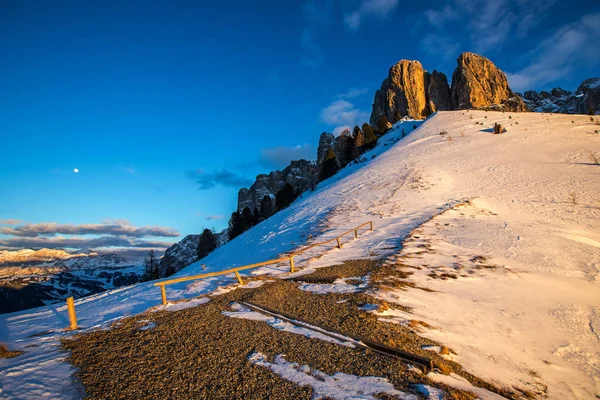 Outono Dolomitas panorama foto, pôr do sol Trentino Alto Adige passo de montanha, Itália — Fotografia de Stock