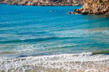 Golden Bay Malta yazlık tatil beldesi kumsal mavisi deniz, Seyahat kavramı