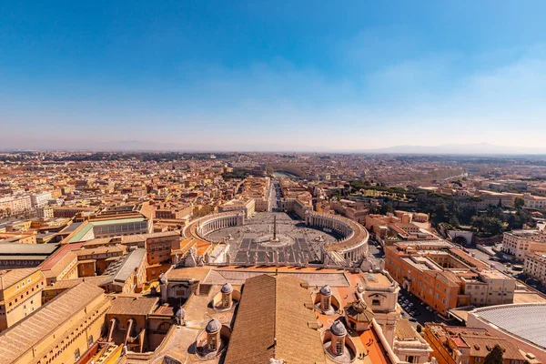 Veduta panoramica dell'antica città aerea di Roma da Piazza San Pietro in Vaticano — Foto Stock