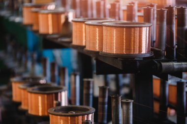 Bakır kablo üretimi, fabrikada bronz kablo.