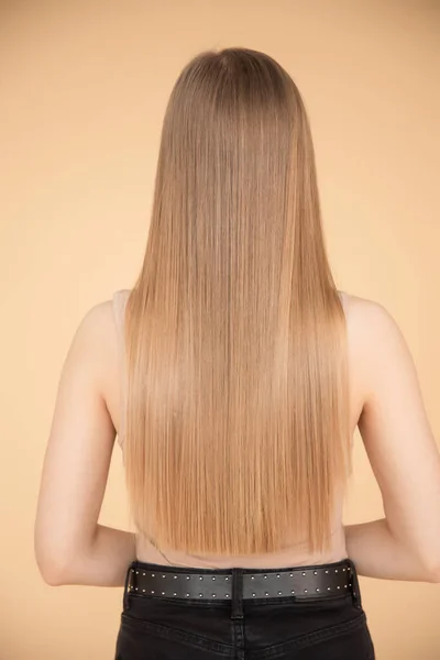 Doente, corte, cabelo liso cuidados dicas de queratina. Antes e depois do tratamento — Fotografia de Stock
