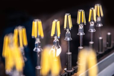 Cam lamba fabrikası için otomatik atölye taşıyıcısı