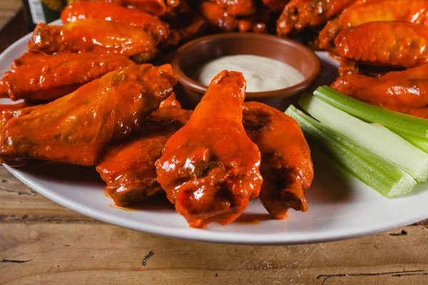 Chicken Wings Spicy Food Cheese Dip American Pub — Stock Photo, Image