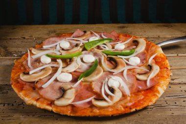 Pizza gurme, tarifi ve malzemeler, Italyan Mutfagi