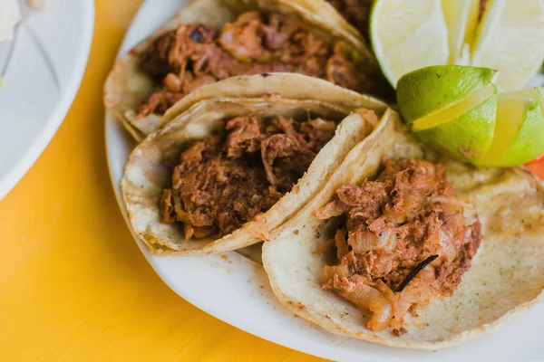 Mexikanska Tacos Barbacoa Lamm Taco Med Cilantro Och Citron Mexiko — Stockfoto