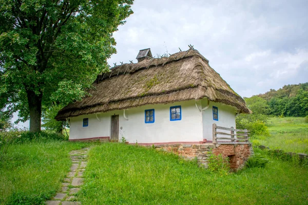 Старий Традиційна Українська Хата Екологічний Будинок Виготовлена Натуральних Матеріалів — стокове фото