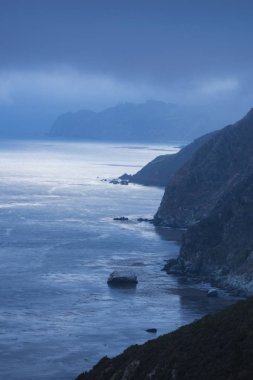 Akşam ışığı Big Sur, Kaliforniya