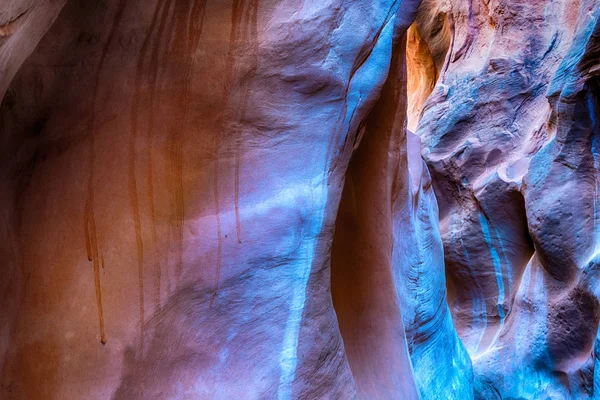 抽象的颜色和形状在一个狭窄的峡谷，犹他州 — 图库照片