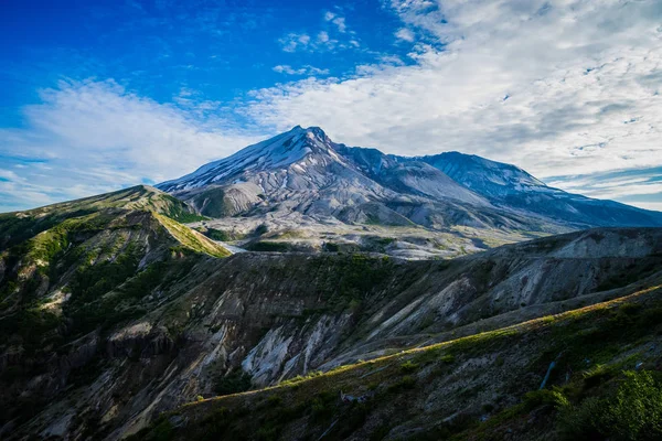 Wulkanu Mount St. Helens i krajobraz strefy wybuchu — Zdjęcie stockowe