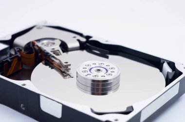 Bir açılan bilgisayar sabit disk