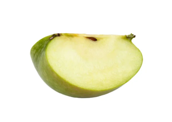 Zelené jablko plátek izolované na — Stock fotografie