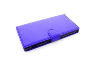 Mor cep telefonu kapağı. İzole